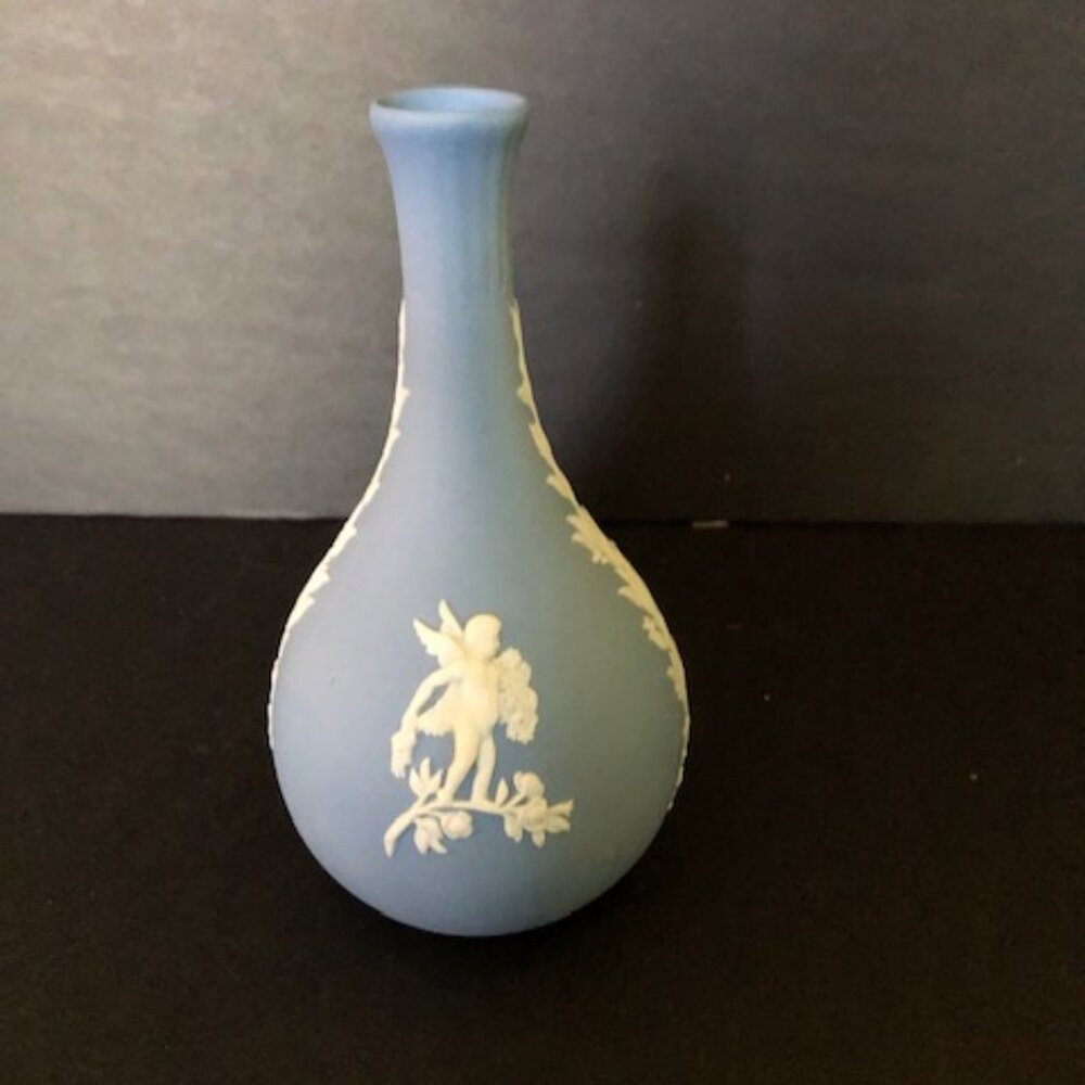 WEDGWOOD Vintage Petite Blue White Vase England Cupid Angel